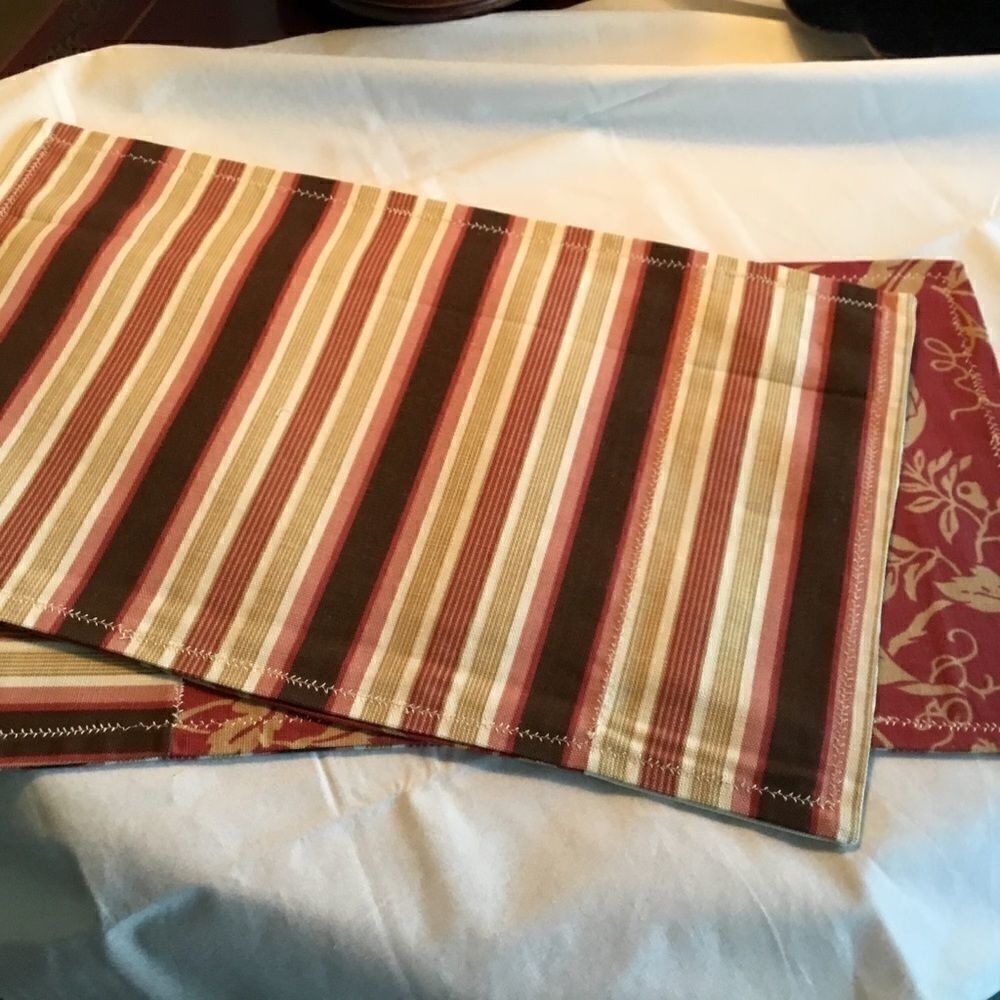 Handmade Set of 2 Placemats - Picture 6 of 6